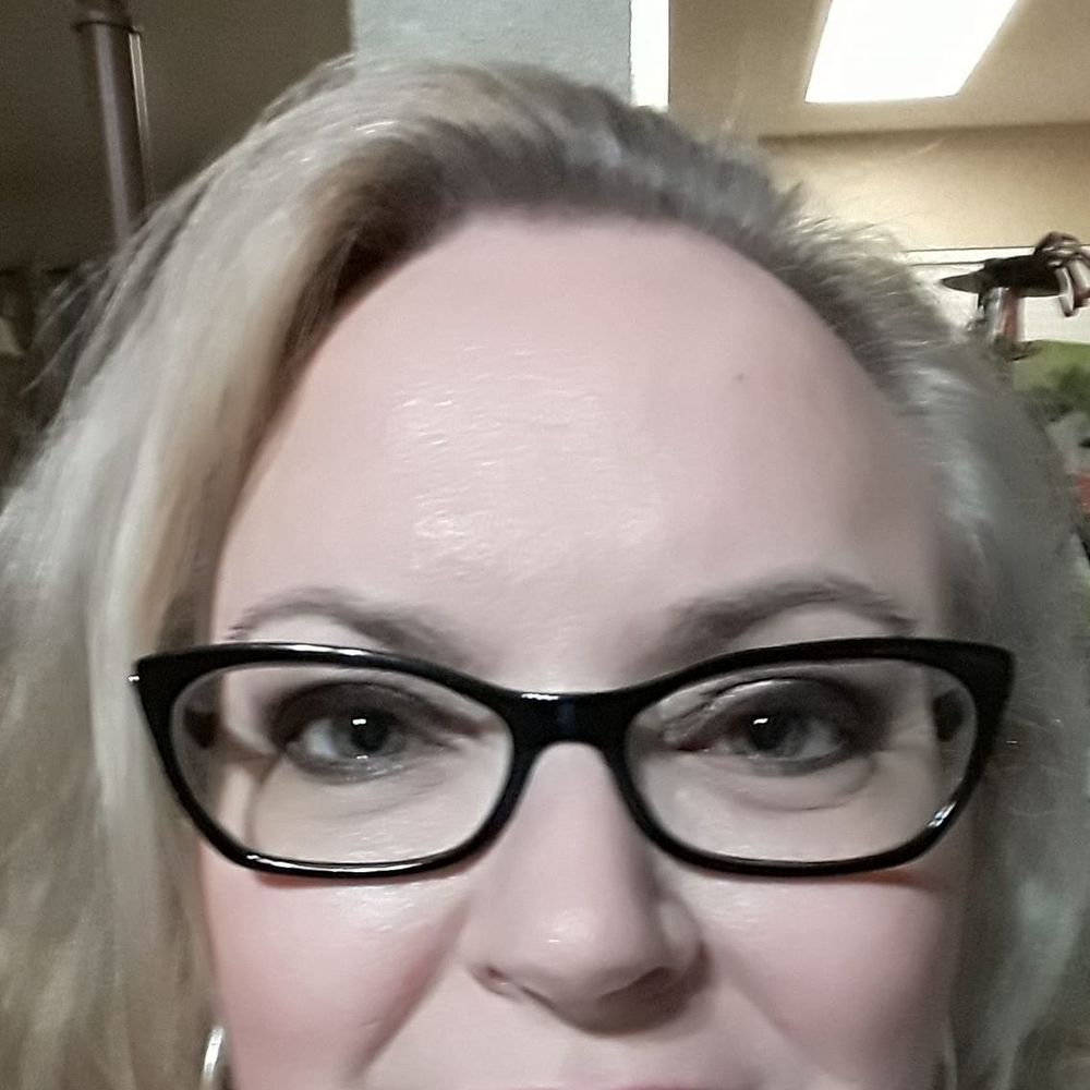 Meet your Posher, Bobbie